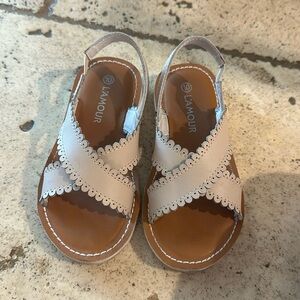 L’amour Scalloped Sandals